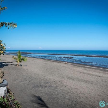 Villa Kamboja - Intimate Luxury Lovina Beach Villa Banjar  Экстерьер фото