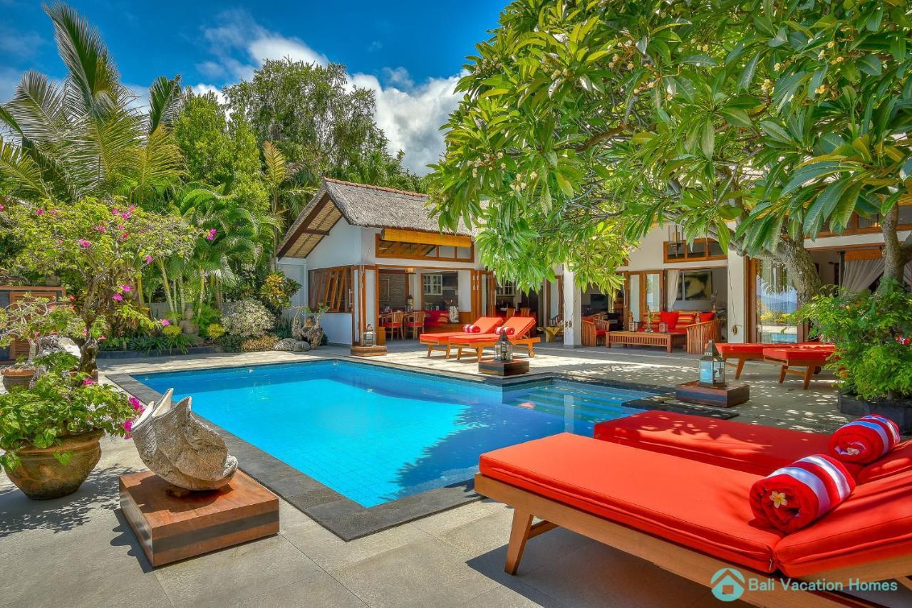 Villa Kamboja - Intimate Luxury Lovina Beach Villa Banjar  Экстерьер фото